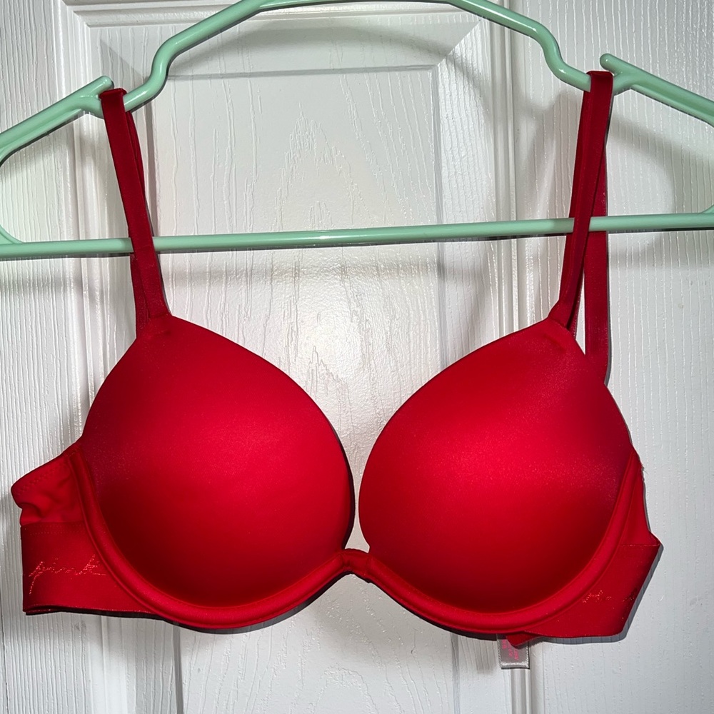 Victoria’s Secret Pink Red Push-up Bra